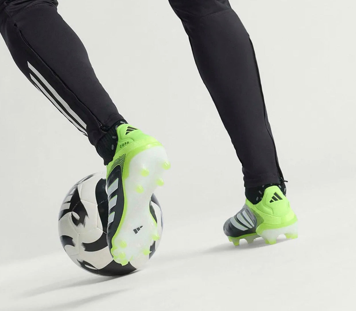 adidas Copa Pure 3 Elite Laceless FG football boots