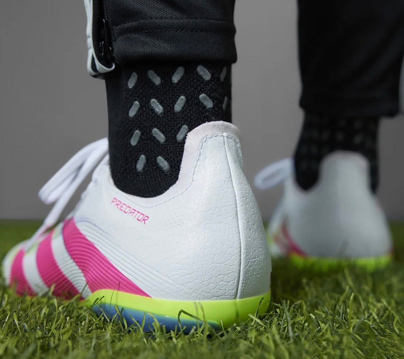 adidas Predator League FG/MG football boots