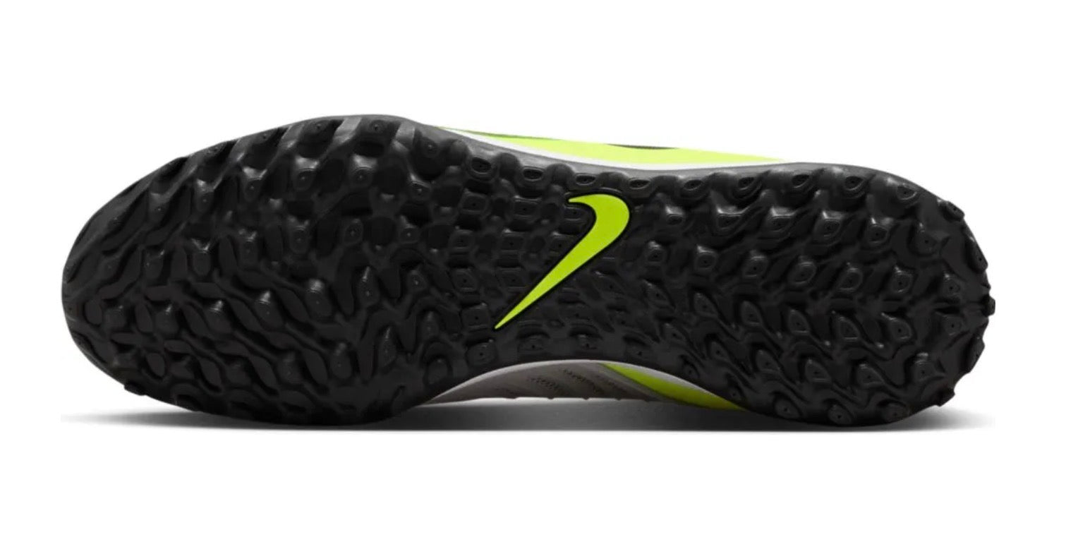 Nike Phantom GX II Academy TF football boots