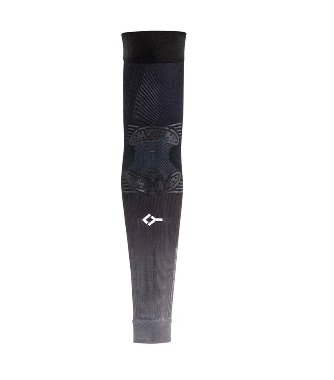 Floky Tapia arm warmers