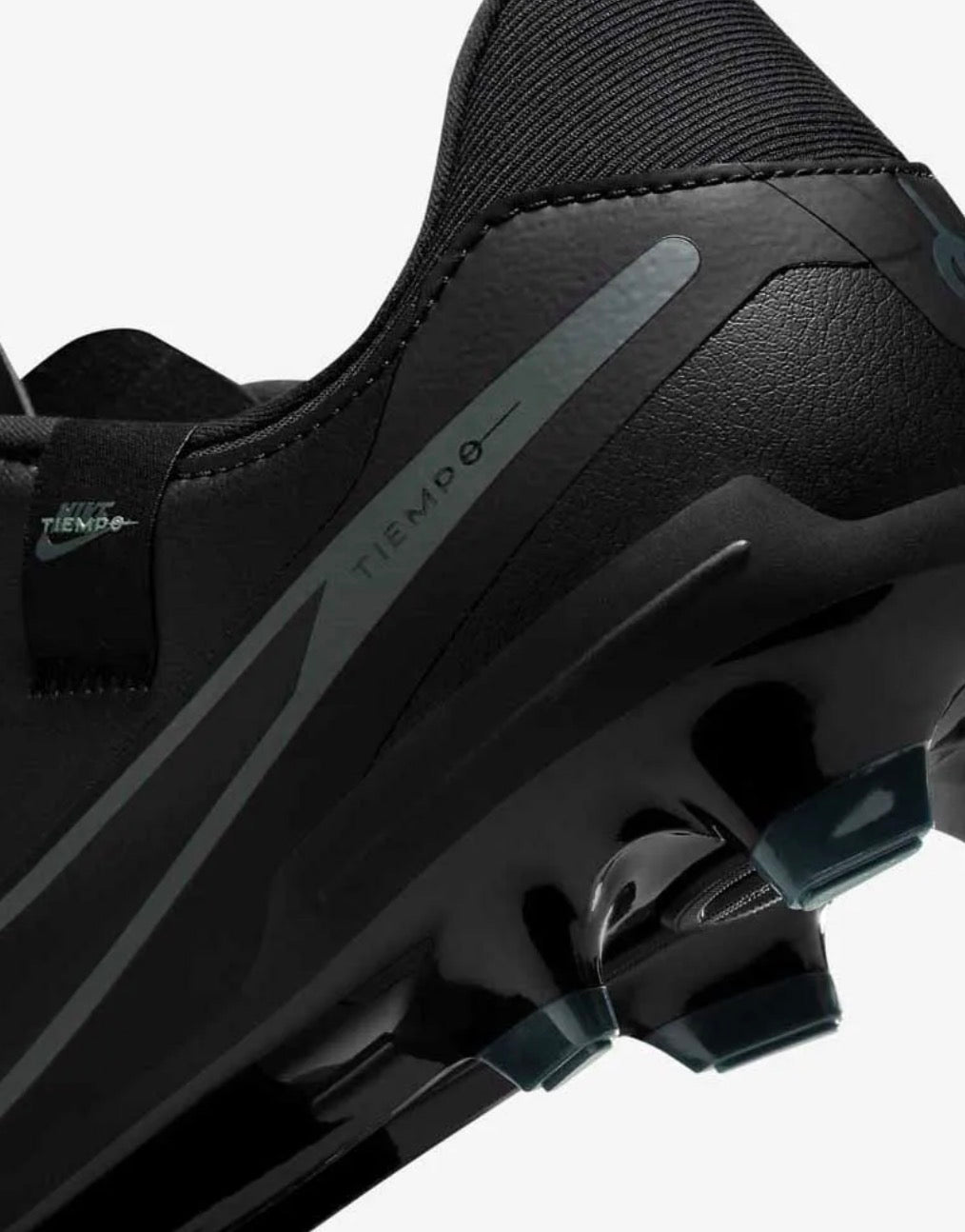 Nike Tiempo Legend 10 Academy MG football boots