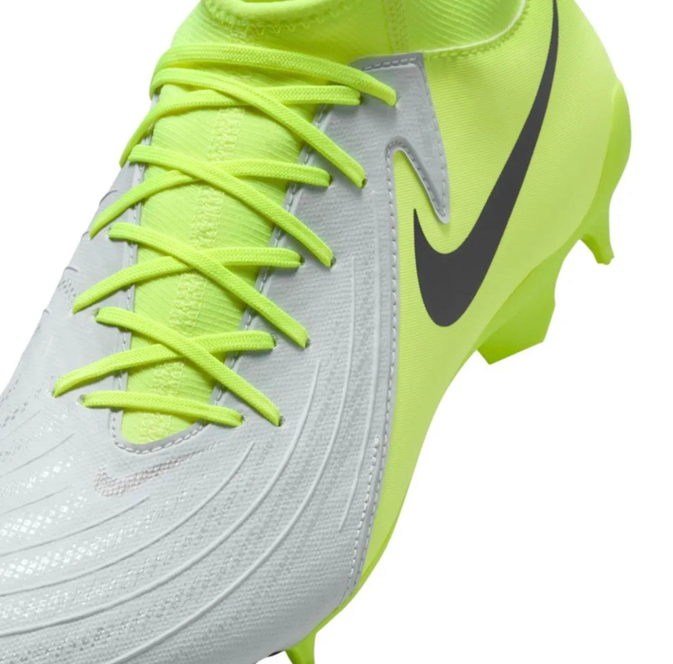 Nike Phantom Luna II Academy FG/MG football boots